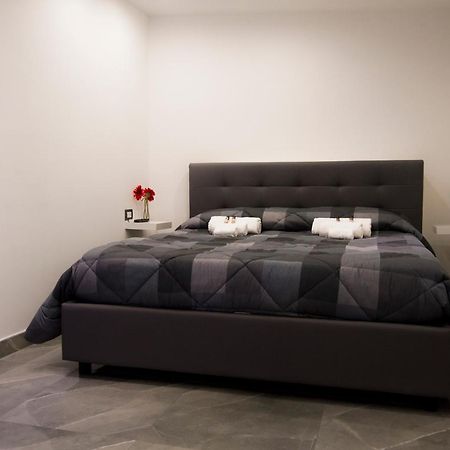 Suite Napoli Sotterranea Con Vasca Idromassaggio Экстерьер фото