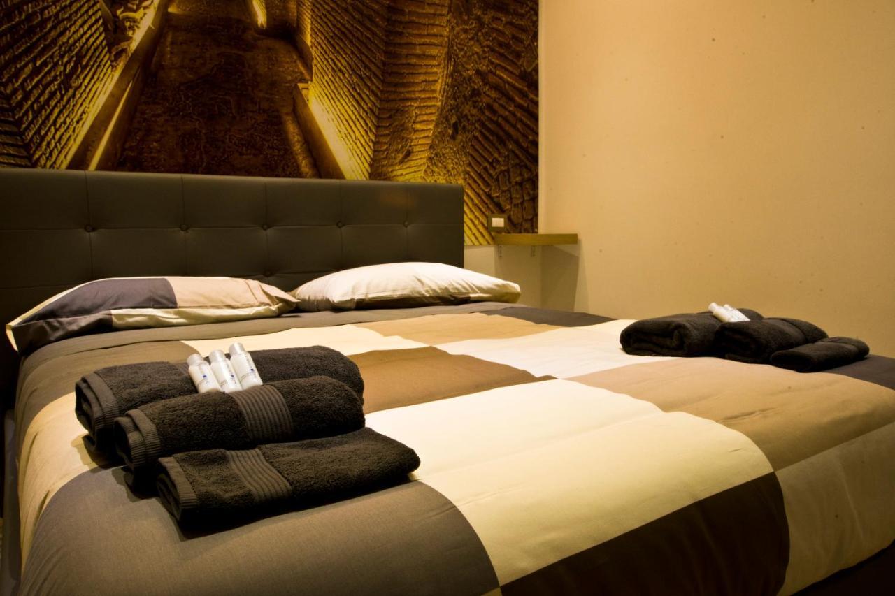 Suite Napoli Sotterranea Con Vasca Idromassaggio Экстерьер фото