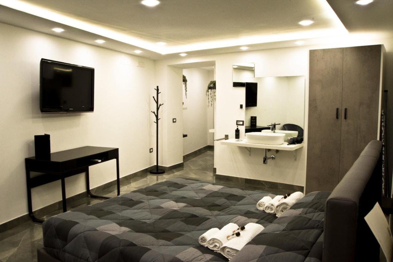 Suite Napoli Sotterranea Con Vasca Idromassaggio Экстерьер фото